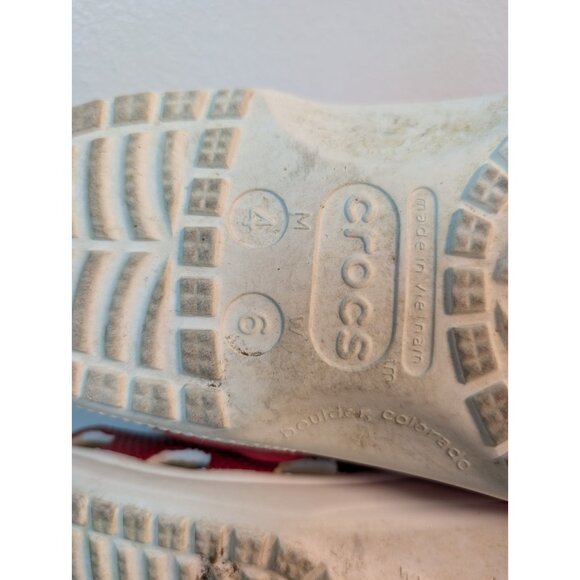 Crocs Ohio State Buckeyes Classic Clogs Red White Shoes Collegiate Size M4 /W6 - Picture 10 of 10